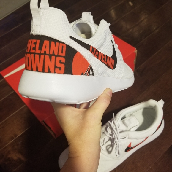 cleveland browns nike tennis shoes